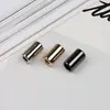 D001 Jaqueta Puffer de Metal com Cinto Acessórios de Vestuário Fivela de Corda Fivela de Metal Pingente Botão Decorativo