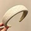 Diadema de Copa Alta y Ala Ancha para Mujer 2026 Nuevo Estilo Hace que la Cara Parezca Más Pequeña No Aprieta la Cabeza Diadema Otoño Invierno Lavado de Cara Presionar el Cabello Pinza para el Cabello Accesorios para el Cabello
