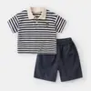 Traje Casual de Manga Curta para Meninos Verão Listrado Polo Shorts Roupas Infantis Bebê Crianças Moda Conjunto de Duas Peças