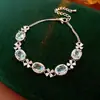 Pulsera Ovalada Flor de Zirconia para Mujer, Pulsera de Moda Estilo Palacio de Lujo Ligero, Pulsera Exquisita Versátil de Gama Alta al por Mayor