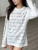 Ropa de Mujer Estilo Americano y2k Ins Estampado en Inglés Camiseta de Manga Larga para Mujer Cuello Redondo Ajustada Capa Base Top Hot Girl Venta al por Mayor