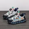 Sapatos Infantis Primavera Outono 2026 Novos Malha Respirável Tênis Esportivos Infantis Crianças Médias e Grandes Tênis de Corrida Sapatos de Comércio Exterior