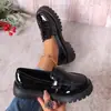 2025 Nuevos Mocasines Estilo Británico Negro Suela Gruesa Zapatos de Una Sola Pieza Primavera y Otoño Retro Slip-On Talla Grande Exportación