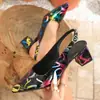 Sandalias de Mujer para Comercio Exterior Transfronterizo Verano 2025 Nuevos Zapatos de Punta Fina Tacón Grueso Seguimiento Aleatorio Estampado de Color Negro