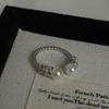 Anillo de Perla Dulce y Fresco para Mujer, Combinación Versátil, Anillo Abierto Elegante Apilable, Anillo de Dedo Creativo Distintivo de Nicho Popular en Internet