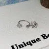 Pendientes de Acero de Titanio Brillantes con Forma de Copo de Nieve, Pendientes de Acero de Titanio para Otoño e Invierno, Pendientes Versátiles de Personalidad Exquisitos y de Alta Gama para Mujer