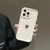 Funda para Teléfono Móvil con Arena Dorada en Forma de Corazón Tridimensional Adecuada para Apple 17Pm, Funda Protectora iPhone 15 13 de Color Sólido con Agujero de Precisión