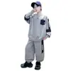 Conjunto de otoño y primavera para niños 2026 nuevo estilo, conjunto de dos piezas de sudadera para niños de tamaño mediano y grande, ropa infantil elegante y moderna