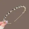 Delicado arco de cabelo para volume alto na coroa, tiara requintada e elegante com strass e detalhes metálicos, novo modelo 2026 com um toque de luxo