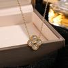 Colar Estilo Coreano Flor de Trevo de Quatro Folhas Cravejada de Cristais e Diamantes em Aço Titânio Corrente para Clavícula Feminina Design Igual ao de Celebridades da Internet Sensação Moda Nova 2023