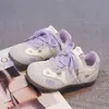 Zapatos de niña estilo alemán Zapatillas de skate para niños Zapatos casuales versátiles de suela blanda para niñas Nuevos zapatos infantiles elegantes para Primavera y Otoño 2026