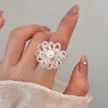 Anillo de Flor de Perlas con Cuentas Estilo Celebridad de Internet para Mujer, Diseño Único, Suave y Moderno, Joyería de Anillo Versátil