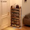 Un zapatero pequeño y estrecho para entradas, un estante de almacenamiento de varias capas para el hogar, un organizador de zapatos de bambú simple y que ahorra espacio