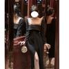 Vestido Negro Cuadrado de Manga Larga con Abertura Diseño Francés Falda Larga Vestido para Fiesta de Reunión Anual