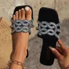 Chinelos rasos de uma tira com strass para mulheres, chinelos de casa slip-on com bico quadrado, chinelos rasos de exportação em tamanho grande