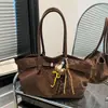 Bolsa de ombro de grande capacidade para trajeto diário transfronteiriço para mulheres, nova coleção outono/inverno 2026, bolsa tote retrô, bolsa de antebraço