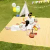 C El tapete engrosado a prueba de humedad más vendido para acampar al aire libre, picnics y cocina al aire libre, tapete de picnic impermeable estilo INS, tapete para césped