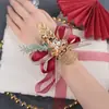Ramillete de Boda Hecho a Mano para Novio y Novia Estilo Bosque Rojo Boutonnière para Invitado de Boda China Hermano y Cuñada 2025 Nuevo