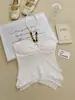 Top de tirantes con cuentas estilo chica hot retro americano con espalda descubierta sexy y top corto de malla con retazos