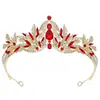 Tiara de Noiva Elegante Dourada e Cristal Vermelho Coroa de Concurso de Beleza para Casamentos Aniversários Ocasiões Especiais e Eventos Design Deslumbrante e Simples Banhado a Ouro Perfeito para Noivas Rainhas de Baile e Mais