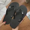 Chanclas de verano para mujer para uso en exteriores, antideslizantes, cómodas, diseño simple, adecuadas para la costa y la playa, sandalias de suela plana