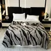 2026 Nova Manta Multifuncional Série Maillard Famosa na Internet Espessa Quente Quarto de Dormir Estilo Europeu Sofá Manta de Ar Condicionado