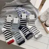 Calcetines de Nuevo Estilo Primavera y Verano con Bloques de Color, Costilla Doble y Parche de Letra para Mujer, Calcetines de Media Pantorrilla con Encaje de Burbujas, Calcetines Holgados Rayados Estilo Ins