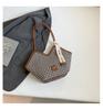 Bolso Sense de Alta Gama para Mujer 2025 Otoño e Invierno Nuevo Diseño Nicho de Gran Capacidad Moderno Bolso de Hombro a la Moda Bolso Tote