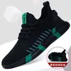 Otoño 2026 Nuevo Elástico Flyknit Transpirable Malla Negra Zapatos Casuales Suela Suave Ligeros Cómodos Tenis F99