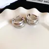 Pendientes Redondos Europeos y Americanos Transfronterizos de Plata Geométricos Multicapa, Lujo Ligero, Sensación de Alta Gama, Estilo Minimalista, Pendientes de Moda para Mujer