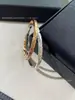 Pulseira Padrão Diamante Coco para Mulheres, Banhada a Ouro V com Ouro 18K, Estilo Diamante Ouro V, Acabamento Exquisito, Pulseira Vintage, Totalmente Diamantada, Luxo Leve, Alto Padrão