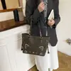 Bolsa de Ombro/Mão Versátil Simples de Grande Capacidade Estilo Coreano para Mulheres 2025 Bolsa Tote de Inverno Bolsa de Ombro Texturizada