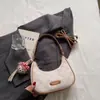 Bolso Pequeño Cuadros Forma de Media Luna para Mujer 2026 Nueva Moda Versátil Bolso de Mano para Viajes Cotidianos Bolso de Hombro Bolso de Luna Nueva de Nicho