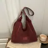 Bolsa Feminina 2025 Outono e Inverno Novo Estilo Couro Fosco Retrô Tendência Roupas de Trabalho Versátil Bolsa de Mão Bolsa de Ombro Tote Grande Capacidade
