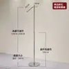 Arara de Exposição para Loja de Roupas, Cabideiro de Chão em Aço Inoxidável, Cabideiro, Ilha Suspensa Lateral Prateleira de Exposição para Loja de Roupas Femininas