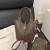 Bolso de cubo nuevo y sencillo, moda de primavera, bolso de hombro y bandolera minimalista texturizado, bolso de mano para mujer para el trabajo, bolso de exportación
