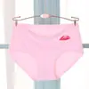 Calcinha Feminina Fina de Seda de Gelo Estilo Japonês, Cintura Média Respirável Sem Costura Sexy com Estampa de Lábios