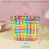 Cesta de Plástico Colorida Trançada Lembrancinha de Aniversário Infantil Estilo Fresco Bolsa Casual de Férias Feminina Bolsa Carteiro Xadrez Cesta de Legumes