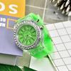 Relógio Personalizado Luminoso Popular Transfronteiriço com Strass Moda Coreana Geneva Casal Estudante Masculino e Feminino Relógio a Quartzo