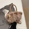 Bolsas Bolsa Transversal Feminina Nova Bolsa Recheada Portátil Bolsa de Balde Plissada Casual Grande Capacidade Ombro Único Axila Bolsa Peluda