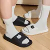 Lindas Pantuflas con Sensación de Pisar Caca para Mujer, Nuevo Calzado de Verano para Exteriores, Sandalias Gruesas Antideslizantes para Baño en Casa para Hombre