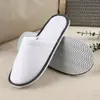 Chinelos descartáveis de hotel da fábrica de origem, personalização profissional para hotéis de categoria e pousadas, chinelos descartáveis para uso doméstico e comercial
