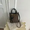 Coleção de outono 2026 transfronteiriça: bolsa de celular de alta qualidade, moderna e estilosa, com um design único, chique e retrô, uma bolsa transversal versátil e na moda
