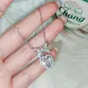 Collar Nudo de Princesa para Mujer, Diseño de Nicho Estilo Ins, Lujo Ligero de Gama Alta, Colgante de Zirconia con Lazo en Forma de Corazón, Cadena Versátil para Clavícula