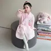 Bata de Baño Infantil Otoño Invierno Bebé Toalla de Baño Absorbente Niñas Felpa de Coral Ropa de Casa Cárdigan Pijama Niñas Bata de Baño con Cordones