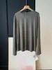 ¡Camiseta básica con vibra de principios de otoño! ¡Hecho con una mezcla de lino, Tencel y acetato! Manga larga sedosa, suave, amigable con la piel, adelgazante y versátil