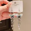 Pendientes de Borla de Mariposa con Perlas de Cristal de Lujo Ligero Aguja de Plata Vintage Exquisitos Pendientes de Moda Clavos de Oreja Pendientes de Nicho de Gama Alta para Mujer