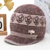 Gorro de punto de otoño e invierno para madre de mediana edad y anciana, cálido para mujer, con felpa adicional, protección contra el frío, gorro de lana para señora mayor, gorro de algodón con protección para las orejas de la abuela