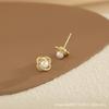 Pendientes Diarios Versátiles Exquisitos con Incrustaciones de Diamantes y Perlas Moda de Alta Gama Francesa para Viajeros Pendientes de Clip para Oreja sin Perforación con Placa para Incienso de Mosquito
