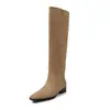 Botas de montar de cuero estilo coreano para mujer, nuevo modelo de otoño e invierno, botas altas hasta la rodilla sin cordones de puntera cuadrada de cuero genuino para mujer